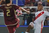Reyna sobre gol anulado: "La pelota no me toca en la mano"
