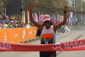 (VIDEO) ¡Oro puro! Peruana Jovana de la Cruz ganó Maratón de Santiago 2025