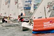 Peruana Isabella Suazo en el top 10 del Mundial juvenil ILCA 4 de vela