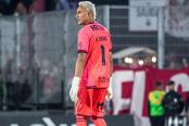 Keylor Navas será compañero de Quispe en Pumas
