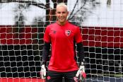 Keylor Navas podría ser compañero de Piero Quispe en Pumas