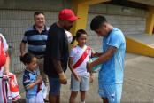 (VIDEO) Piero Quispe pasó grato momento con hinchas peruanos en Australia