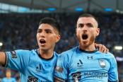 Con Quispe los 90', Sydney FC goleó 4-1 al WS Wanderers en la A-League australiana