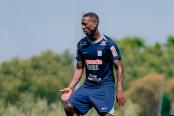 Luis Advíncula se integró a los entrenamientos de Alianza Lima en Montevideo