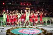 (VIDEO) ¡Hat-trick de Kane! Bayern goleó a Stuttgart y alzó la Copa alemana