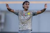 Con Renato Tapia, Al-Wasl remontó y sumó su tercera victoria consecutiva