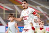 Entre lágrimas, Pérez Guedes se despidió de Universitario