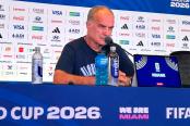 Bielsa: “Lo del vuelo no nos genera ninguna complicación”