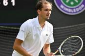 Medvedev debutó con triunfo ante Cilic en Wimbledon