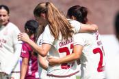 Universitario goleó a UNSAAC y avanzó a semifinales como líder del Apertura