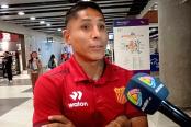 Ruidíaz: "Nunca besé otro escudo que no fuera el de la 'U', pero hoy estoy enfocado en Grau"