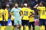 Ecuador presentó reclamo formal ante FIFA por incidentes en el duelo ante México
