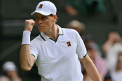 Italiano Jannik Sinner sigue firme en Wimbledon y ya está en tercera ronda