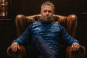 ¡Es oficial! Jesús Pretell ya tiene nuevo entrenador: Gustavo Álvarez dirigirá en LDU