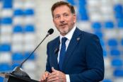 Domínguez: "En 2030 nos vemos en casa con el sueño de jugarlo con 64 equipos"