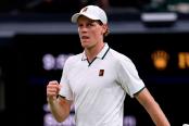 Jannik Sinner no tuvo problemas para avanzar de ronda en Wimbledon