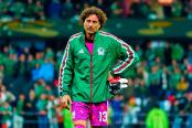 ¡Se despidió una figura! Guillermo Ochoa anunció su retiro del fútbol profesional