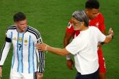 DT de Suiza: Jugamos contra Argentina, 70 mil aficionados, el árbitro y el VAR"