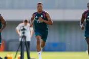 Mbappé ya entrena bajo las órdenes de Mourinho