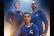 Sporting Cristal presentó su nueva camiseta alterna