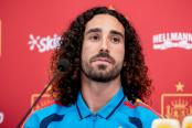 Cucurella: “Por suerte o desgracia, tengo la suerte de jugar con dos o tres candidatos al Balón de Oro”