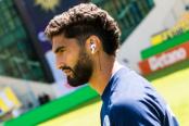 Renato Espinosa fue titular en triunfo del Corvinul