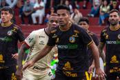 (VIDEO | FOTOS) Juan Pablo II venció a UTC en un partido con final vergonzoso con agresiones al árbitro