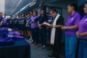 (FOTOS) ¡Con toda la fe! Alianza Lima bendijo sus camisetas moradas antes de viajar al Cusco