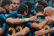 ¡Inter recuperó la sonrisa! Goleó 3-0 a Parma y se subió a la cima de la Serie A