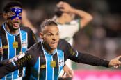 Noriega fue titular en triunfo de Gremio sobre la hora