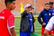 Juan Aurich anunció la salida de Jesús Oropeza 