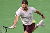 Zverev venció a De Miñaur y avanzó a 'semis' en Shanghai