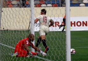 FOOT: Luis Chacón