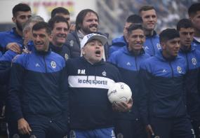 Foto: Presentación de Maradona como DT de Gimnasia