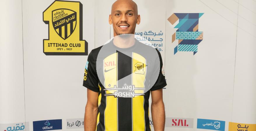 (VIDEO) Fabinho fue presentado en Al Ittihad sosteniendo a un tigre
