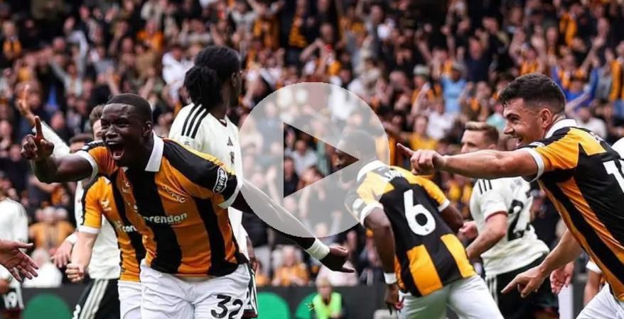 Manchester United debutó en la Premier League con derrota ante recién ascendido Hull City