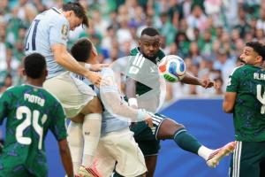(VIDEO | FOTOS) Uruguay empató 1-1 ante Arabia en su estreno en el Mundial
