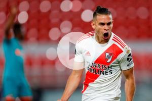 Rafael Santos Borré regresó a River Plate: firmó hasta el 2029