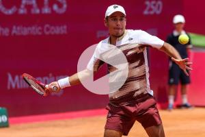 Gonzalo Bueno remontó y ganó en la primera ronda de ATP de Estoril