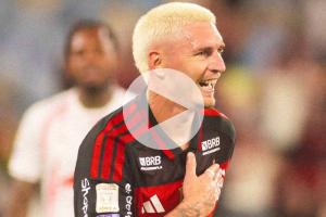 (VIDEO) Flamengo triunfó y se afianzó en la cima del Brasileirao