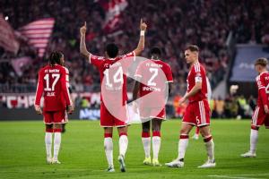 (VIDEO) Bayern aplastó al RB Leipzig y tomó la cima de la Bundesliga