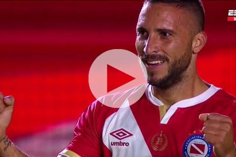 ¡Amague, remate y gol! Emanuel Herrera y el golazo en el Argentinos Juniors vs. Nacional por Libertadores