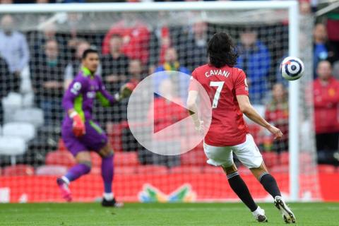 ¡Explotó Old Trafford! Cavani y el brutal golazo en el primer partido con público con el Manchester United