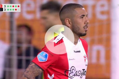 ¡A levantarse! Sergio Peña erró el penal decisivo que envió al FC Emmen a la segunda división | VIDEO