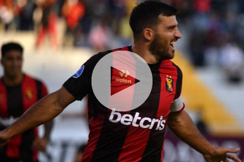 Con doblete de Cuesta, FBC Melgar superó a River Plate