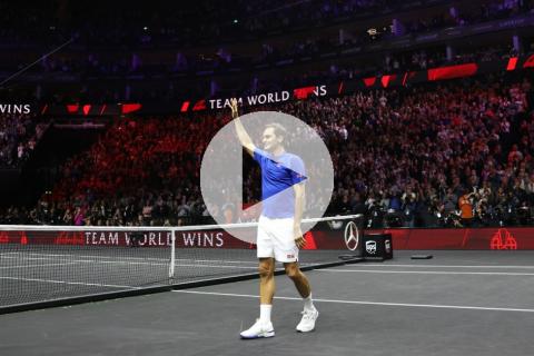 (VIDEO) Adiós leyenda: Federer se retiró del tenis profesional jugando dobles con Nadal