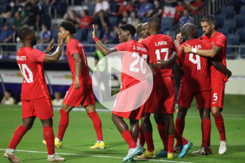 (VIDEO) Canadá le ganó en los descuentos a Japón