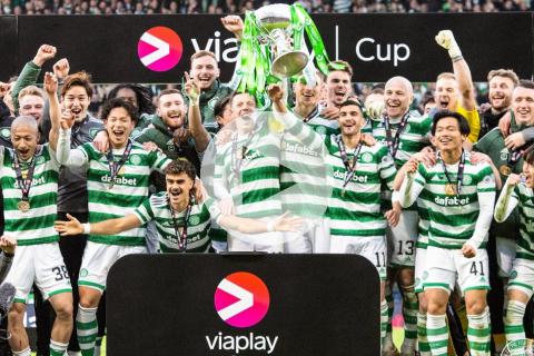 (VIDEO) Celtic alzó título frente a su acérrimo rival