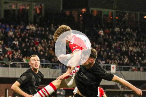 (VIDEO) FC Emmen cayó y sigue cerca de la zona de descenso
