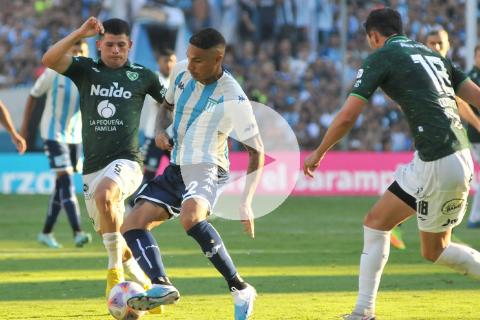 (VIDEO) Guerrero fue titular por primera vez y Racing venció por la mínima a Sarmiento